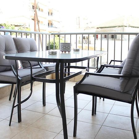 Side Beach Apartment Kavala Esterno foto