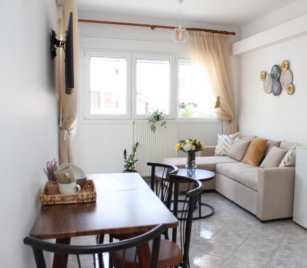 Side Beach Apartment Kavala Esterno foto